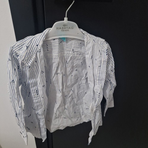 Shirt like new, sizes 98-104 cm for boys