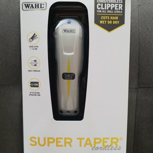 Wahl professional hair clipper like new with accessories