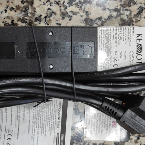 Black power strip 4 sockets with 3-meter cable 3x1.5mm