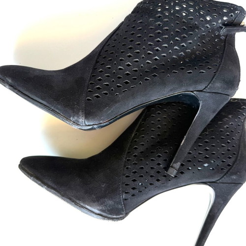 Zara women's ankle boots used, black, size 40, suede