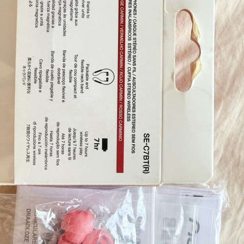 Pioneer C7 wireless headphones