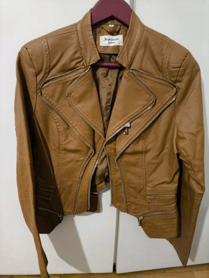 Leather jacket women's brown like new, size M