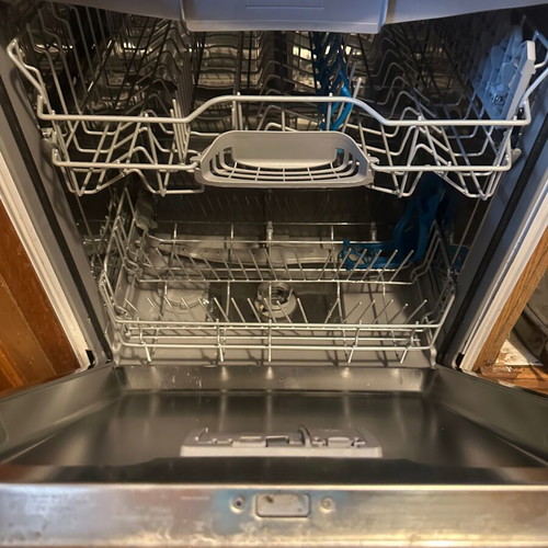 Pitsos built-in dishwasher with wooden kitchen front, model DIF61100