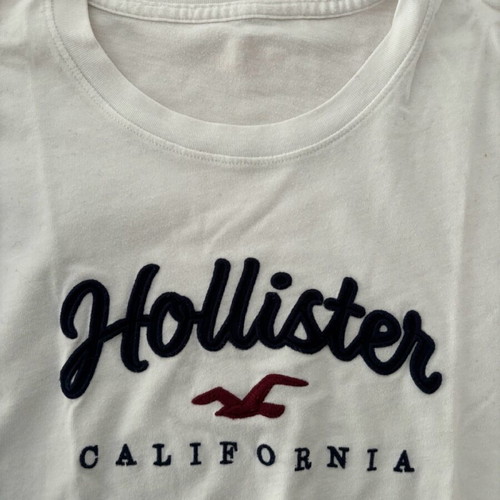 Hollister women's blouses size Small like new, pack of 2