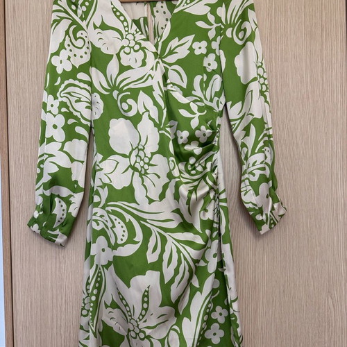 Zara dress size small used, white with back zipper