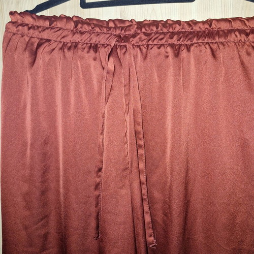 Pink Woman pants new, size M, brick color