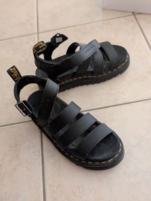 Dr. Martens women's leather sandals, black, size 37