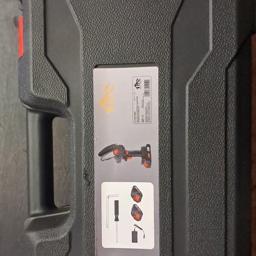 Na Uagama EC 1040 Chainsaw used, good condition