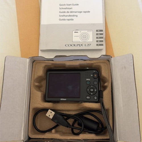 Nikon Coolpix L27 16.1MP Camera with 5x Zoom new