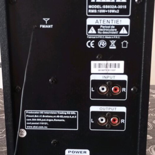 Akai SS032A-3515 sound system like new with subwoofer and Bluetooth