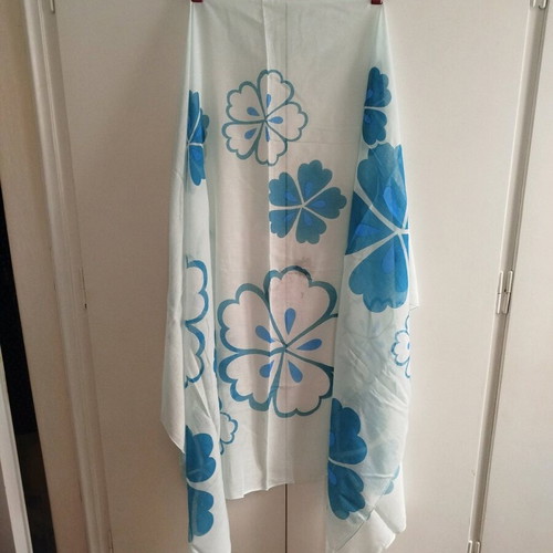 Pareo white with blue flowers like new