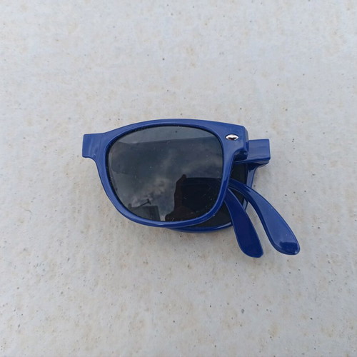 Foldable Blue Kids Sunglasses like new