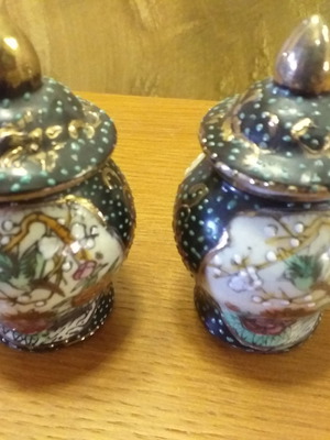 Satsuma miniature amphorae used, set of 2 pieces