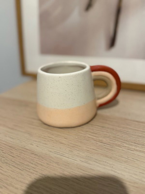 Rainbow mug like new