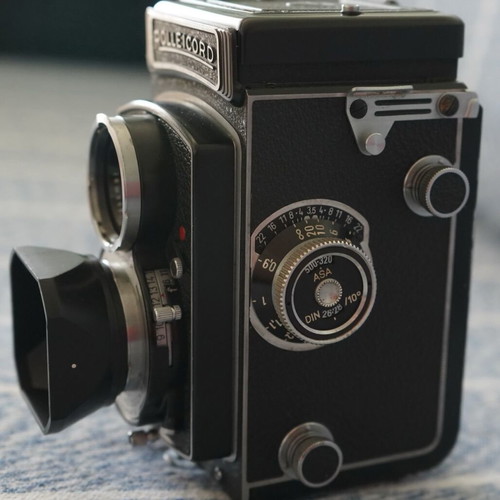 Rolleicord Va used with meter and mask for 6-4.5