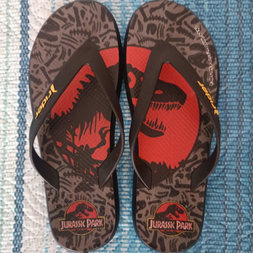 Rider children's flip-flops like new, size 34, black multicolor