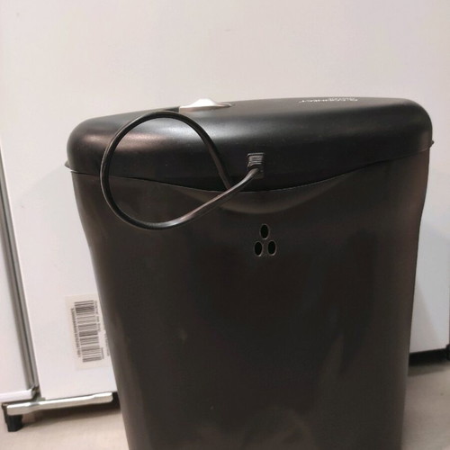 Q CONNECT paper shredder used, black