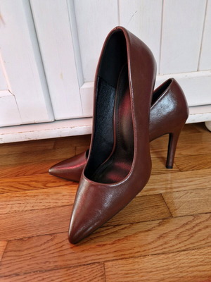 Brown pumps new size 38, 10cm classic stylish heels