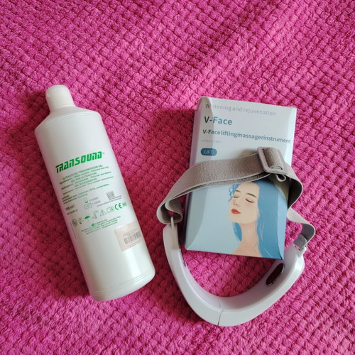Color Light V-Shape Facial Device with Gel New