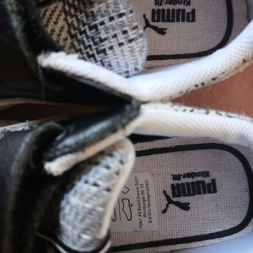 Puma athletic shoes size 24 like new, black