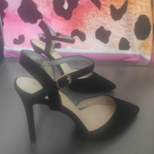 Alta Moda black pumps with ankle strap size 39 like new, 11 cm heel