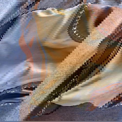 Τσάντα ώμου/χειρός Mattiolo μεταχειρισμένη σε μπεζ/λευκό