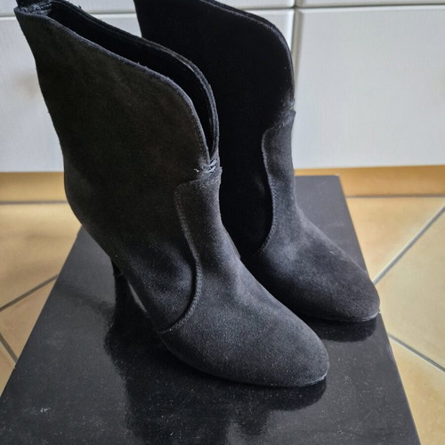Pinko Women's High Ankle Boot like new, suede, black, size 37