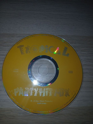 Tropical Party Hit Mix CD used, Latin