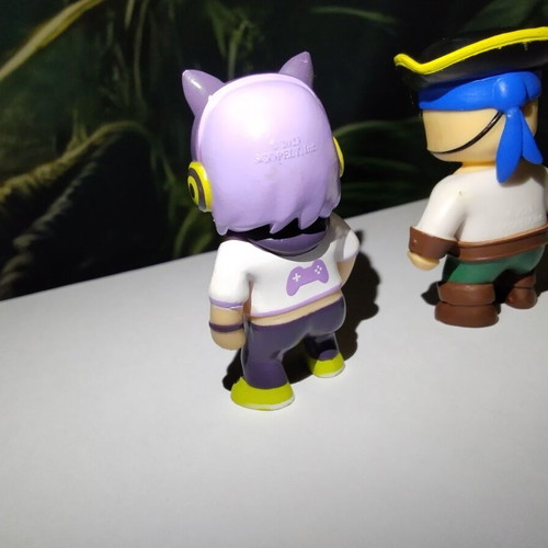 Stumble Guys figures Pirate Seadog (S3) & Streamer Sophia (S2)