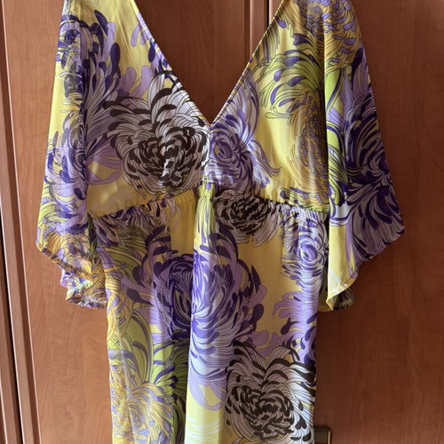 Vertige dress size 3 like new, airy summer floral pattern