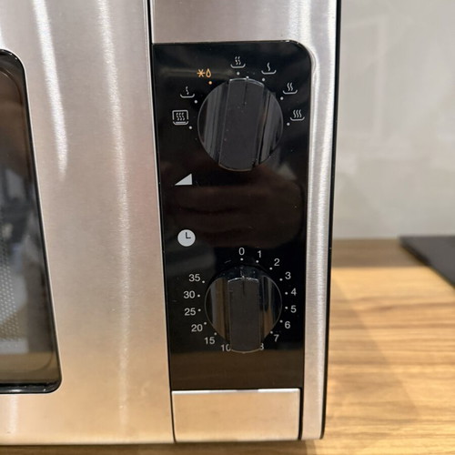 Morris microwave oven used in excellent condition