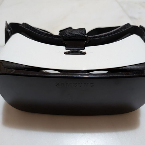 Samsung Gear VR Oculus headset used