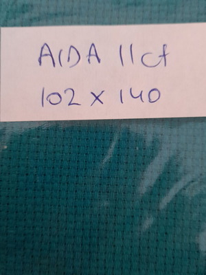 Ύφασμα Aida 11ct για κέντημα σε πράσινο και κόκκινο, πέντε κομμάτια σαν καινούργια