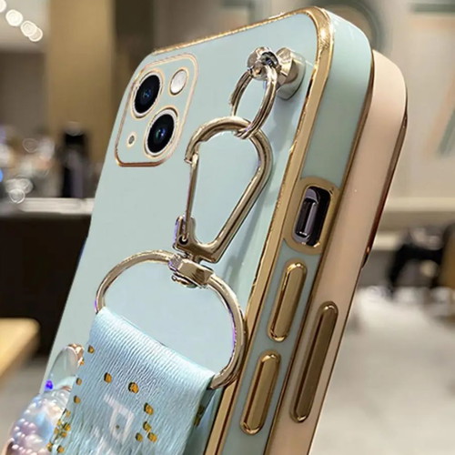iPhone 14 case with bear new, protective design