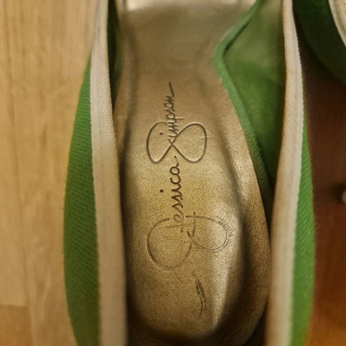Jessica Simpson peep toe pumps used, size 37, green and white