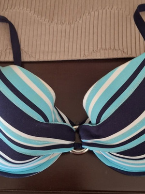 Antigel Swimwear Top Size 75D Like New Blue Turquoise
