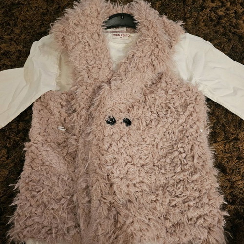 Fur vest and long-sleeve set like new, size 12, pink