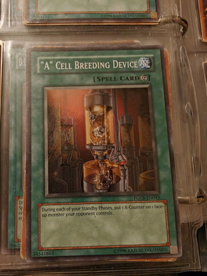 Yu-Gi-Oh card A cell breeding device like new