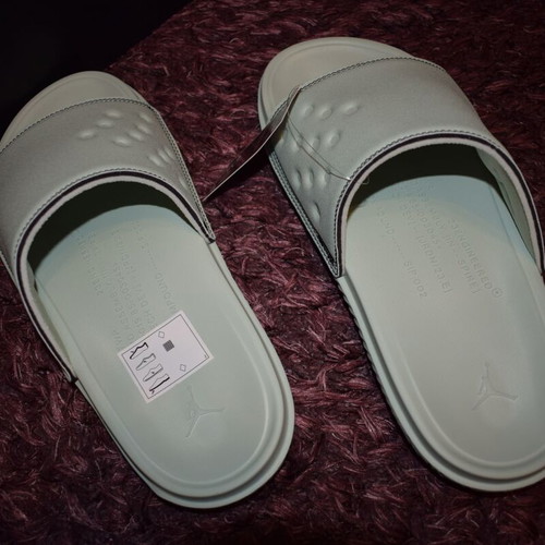 Jordan Play Slide Men's Slippers new, mint color, size 46