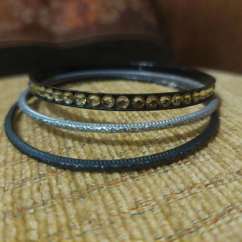 Vintage set of 3 bracelets silver and black with glitter and strass like new