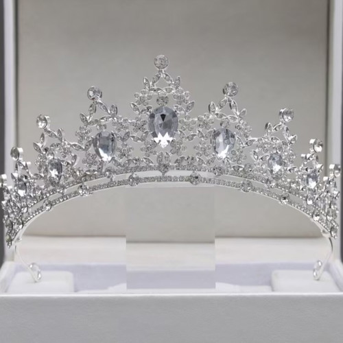Bridal tiara with crystal rhinestones, silver, unused #94
