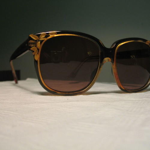 Vintage 70's no name sunglasses