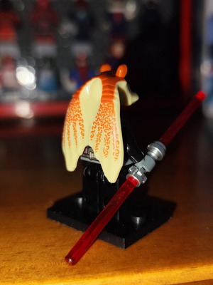 Φιγούρα Darth Jar Jar Binks σαν καινούργιο με διπλό κόκκινο lightsaber και βάση