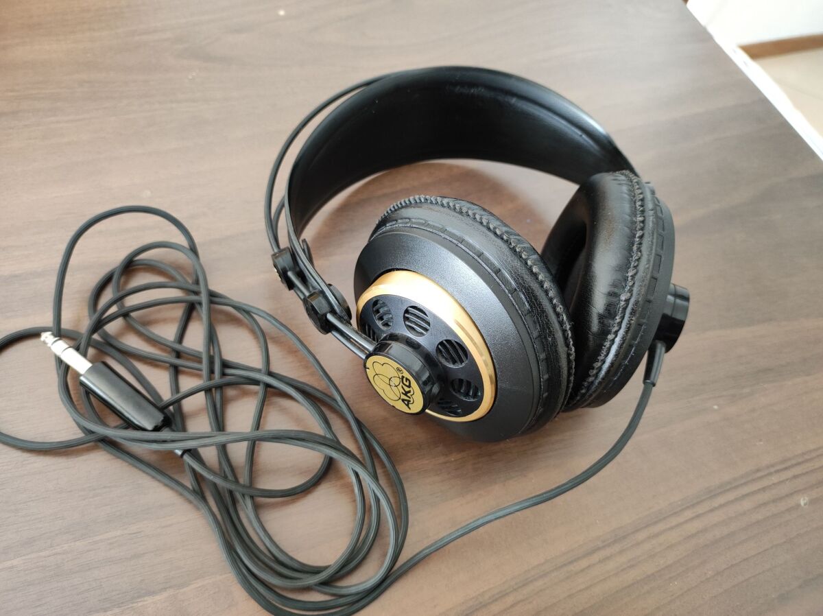 AKG K240 Monitor headphones used,… - € 75,00 - Vendora.cy