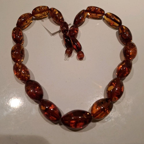 Necklace of solid natural Baltic amber, 23 beads, length 46 cm