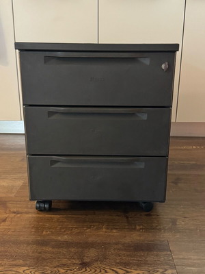 Sato wheeled drawer cabinet used with key