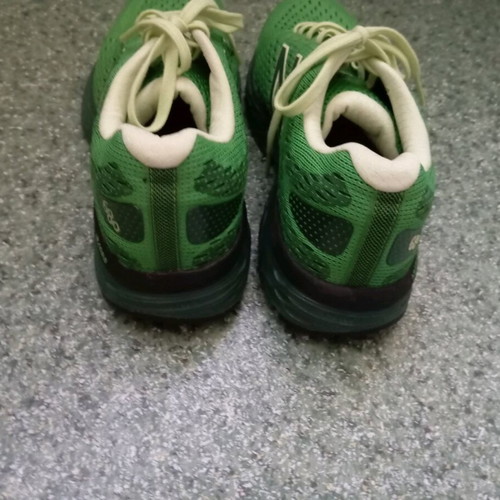 New Balance sneakers new, size 38.5, green sports shoes