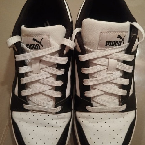 Puma kids' athletic shoes for boys, black and white, size 38