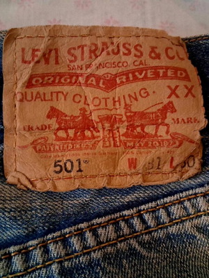 Τζιν γυναικείο σορτς Levi's σαν καινούργιο, μέγεθος M, μπλε και τιρκουάζ