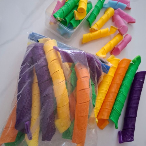Hair Rollers like new for bob-length hair with 2 rods